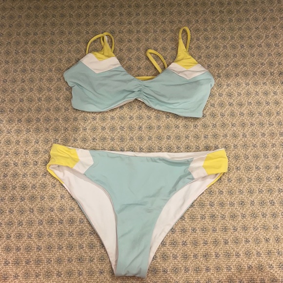 AnnonceHaut de bikini - Boutique en ligne Cupshe